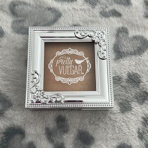 NEW Pretty Vulgar – Shimmering Swan, Highlighter